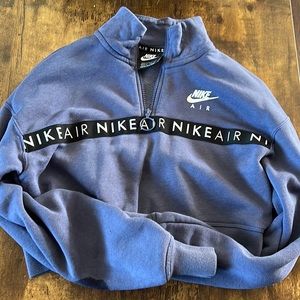 Nike Crop Top Sweater